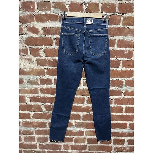 Gap True Skinny High Rise Jeans 25 / 0R  Medium Wash Stretch Measures 26'' - Picture 2 of 3